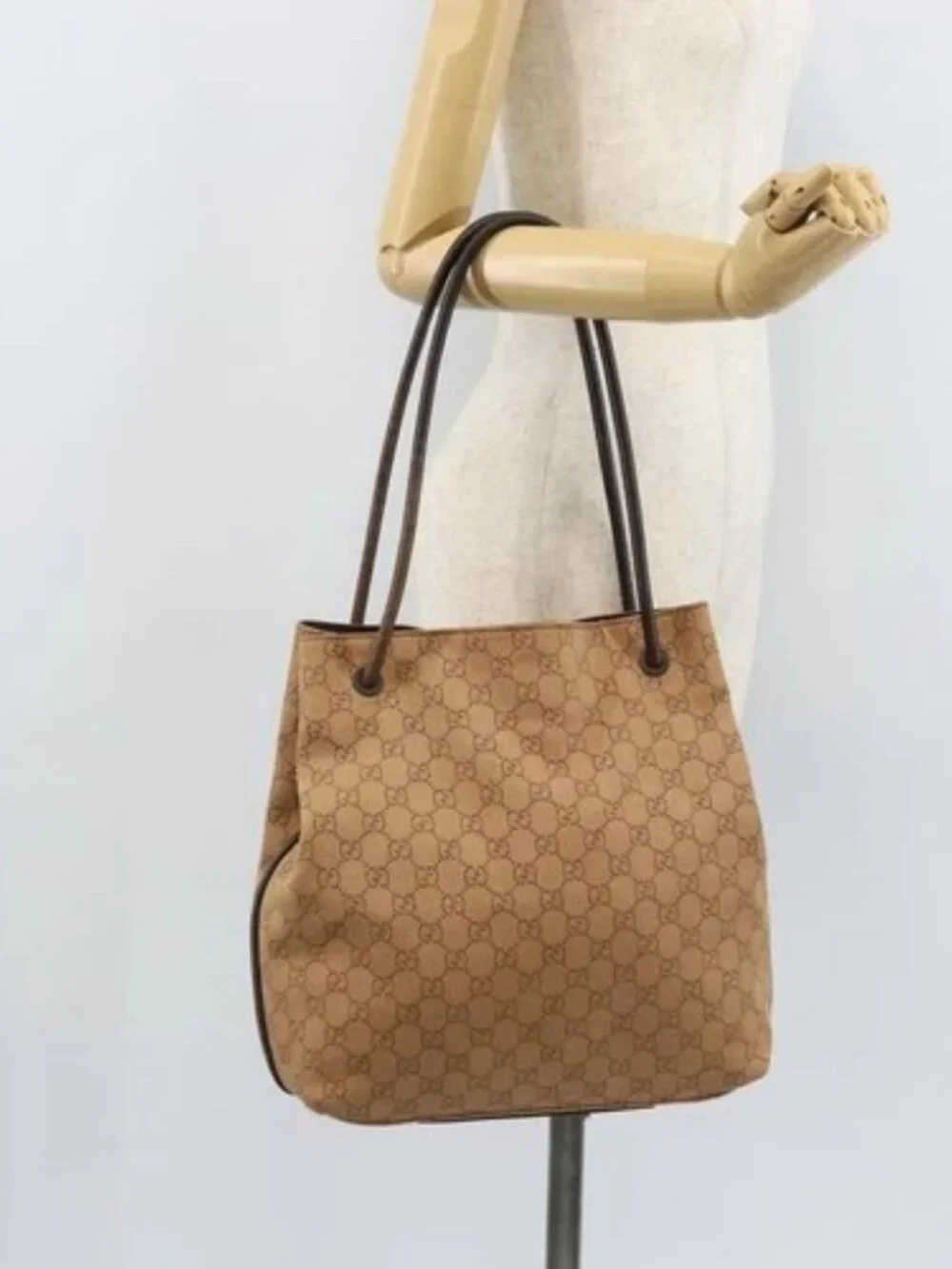 GUCCI GG Canvas Shoulder Bag Brown 101341 Auth mr2214